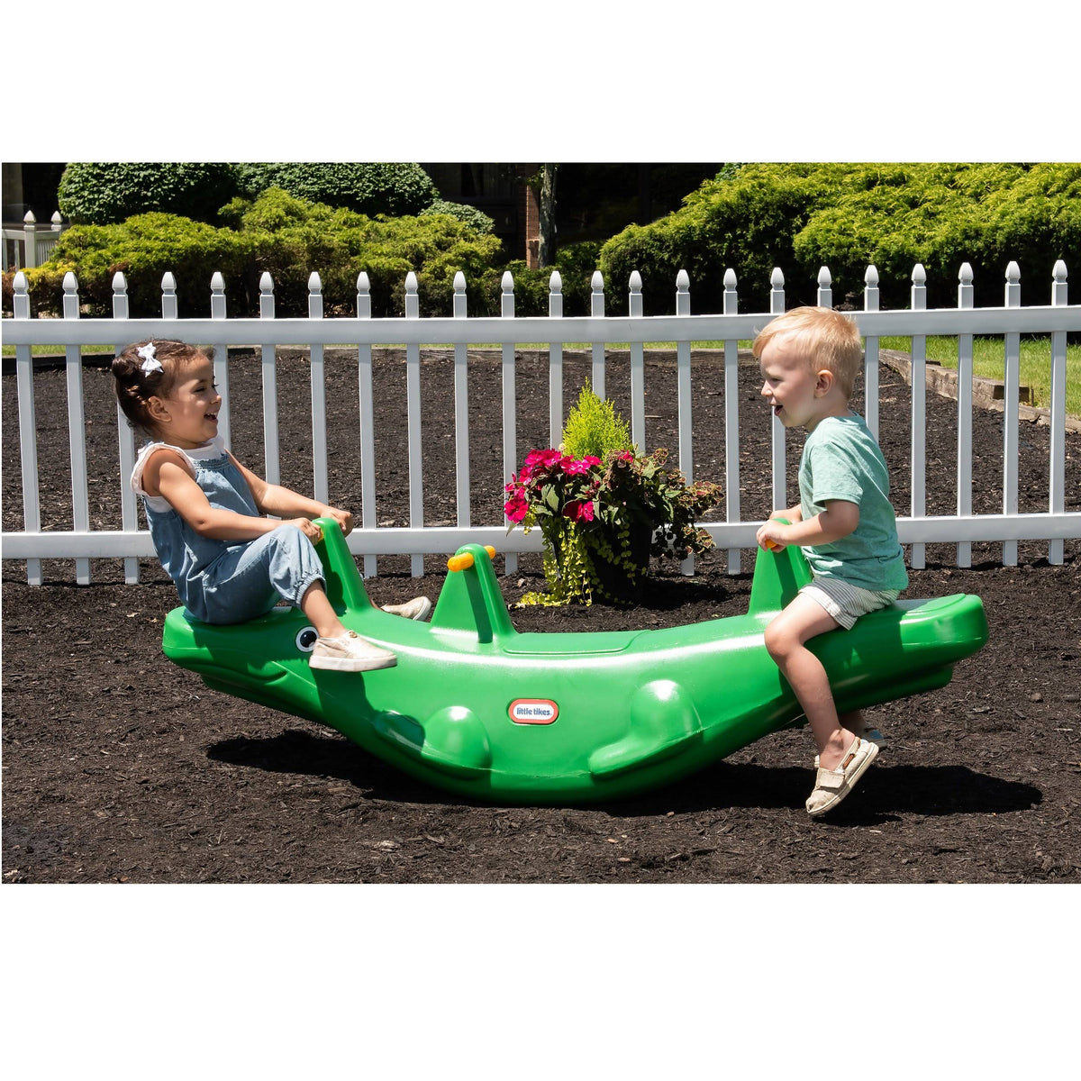Classic Alligator Teeter Totter R949382