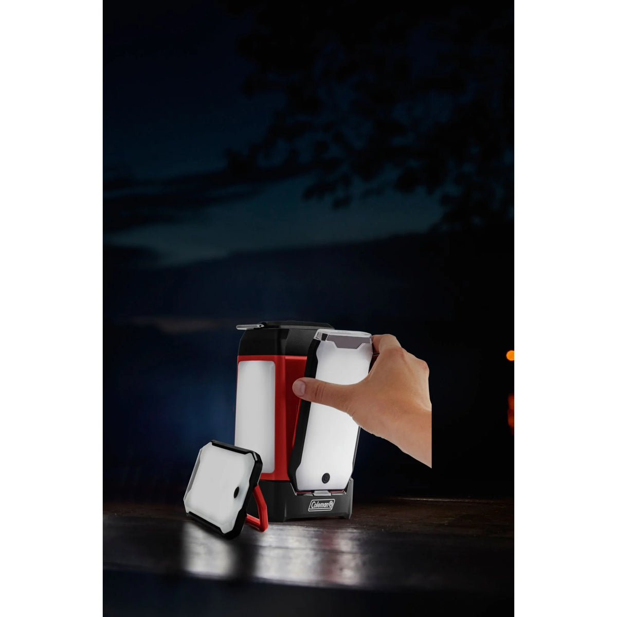 2-Panel 400 Lumen LED Lantern M50370