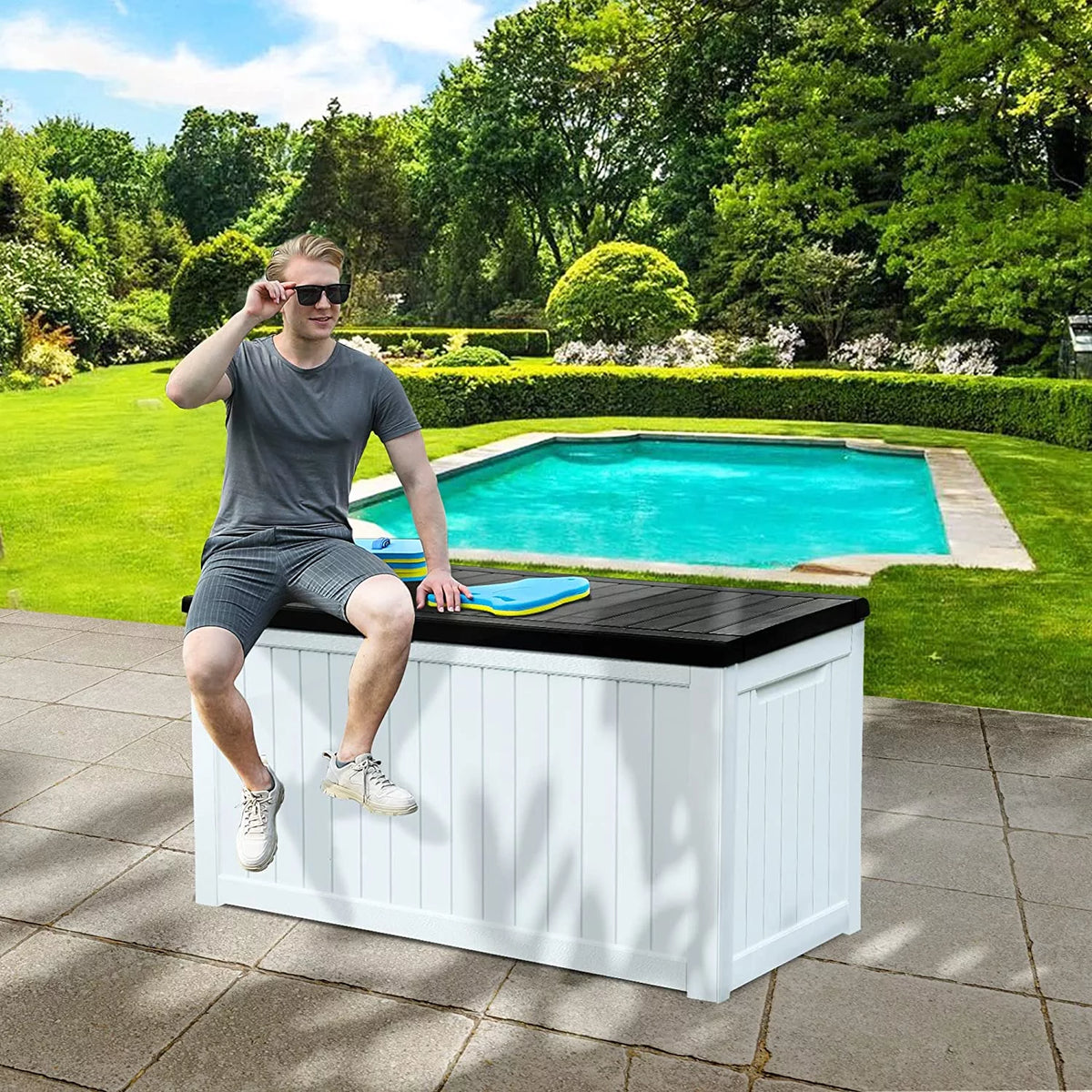 230 Gallon Weatherproof Resin Outdoor Storage Deck Box K164